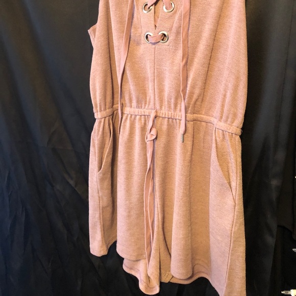 Romper - Picture 2 of 2